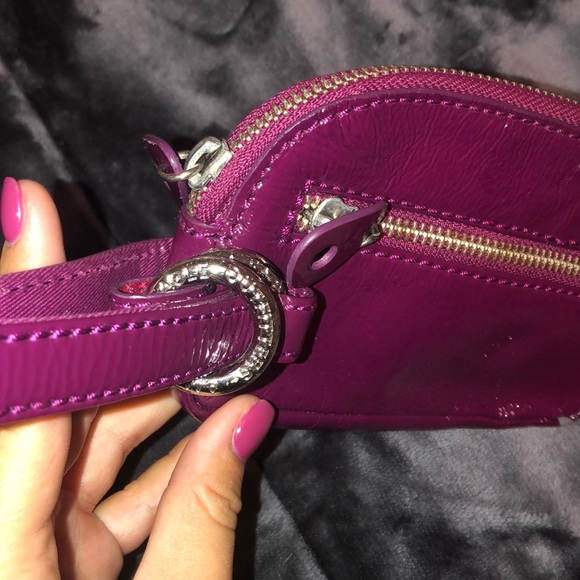 AMERICAN EAGLE x CLUTCH - Picture 2 of 2